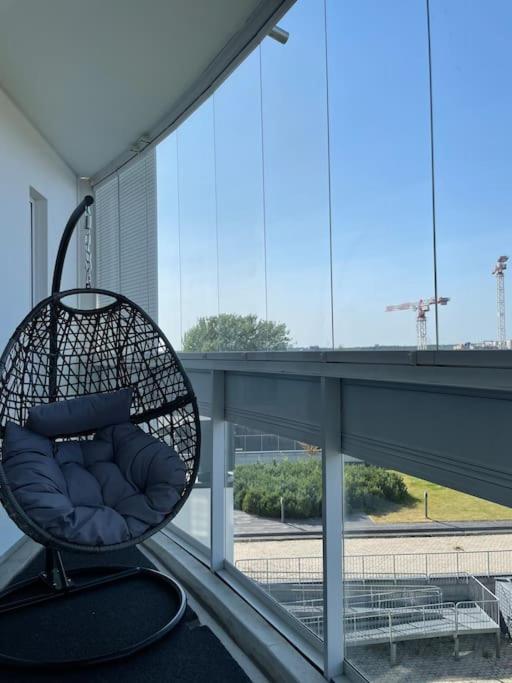 Modern Apartment With Sauna, Near Transit Hub/Dixi فانتا المظهر الخارجي الصورة