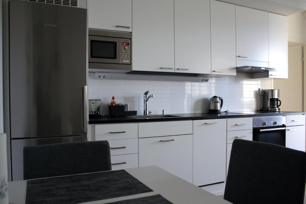 Modern Apartment With Sauna, Near Transit Hub/Dixi فانتا المظهر الخارجي الصورة