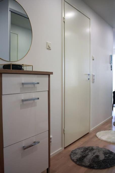 Modern Apartment With Sauna, Near Transit Hub/Dixi فانتا المظهر الخارجي الصورة
