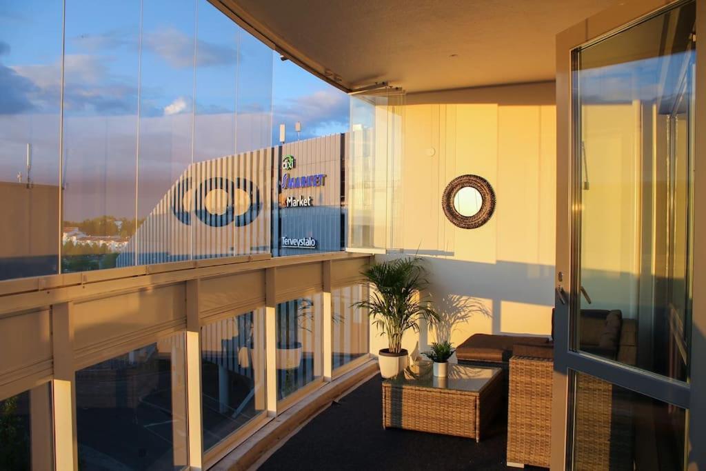 Modern Apartment With Sauna, Near Transit Hub/Dixi فانتا المظهر الخارجي الصورة